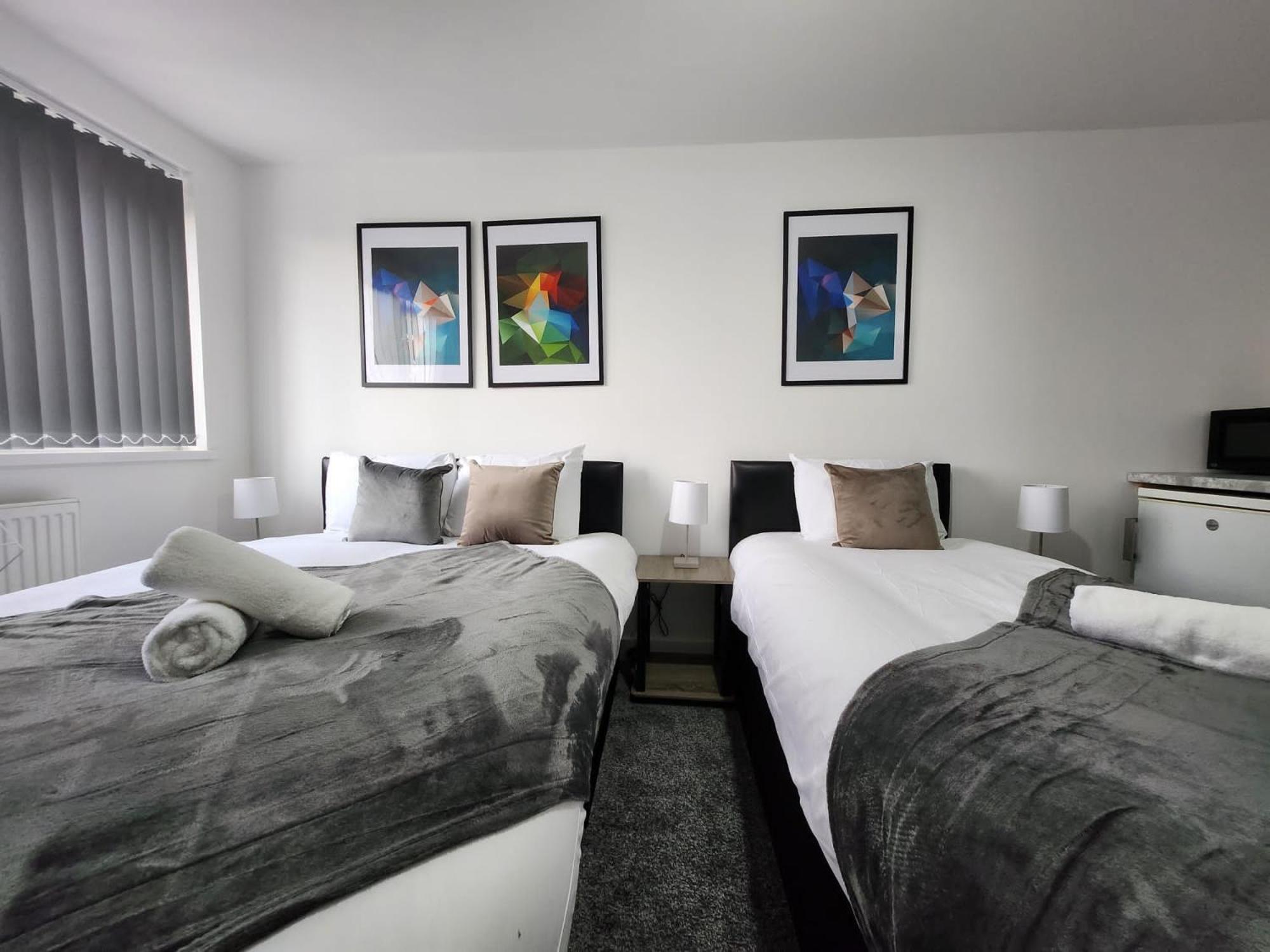 4 Bedroom 2 Bathroom Shared House - Near Bhx And Nec バーミンガム エクステリア 写真
