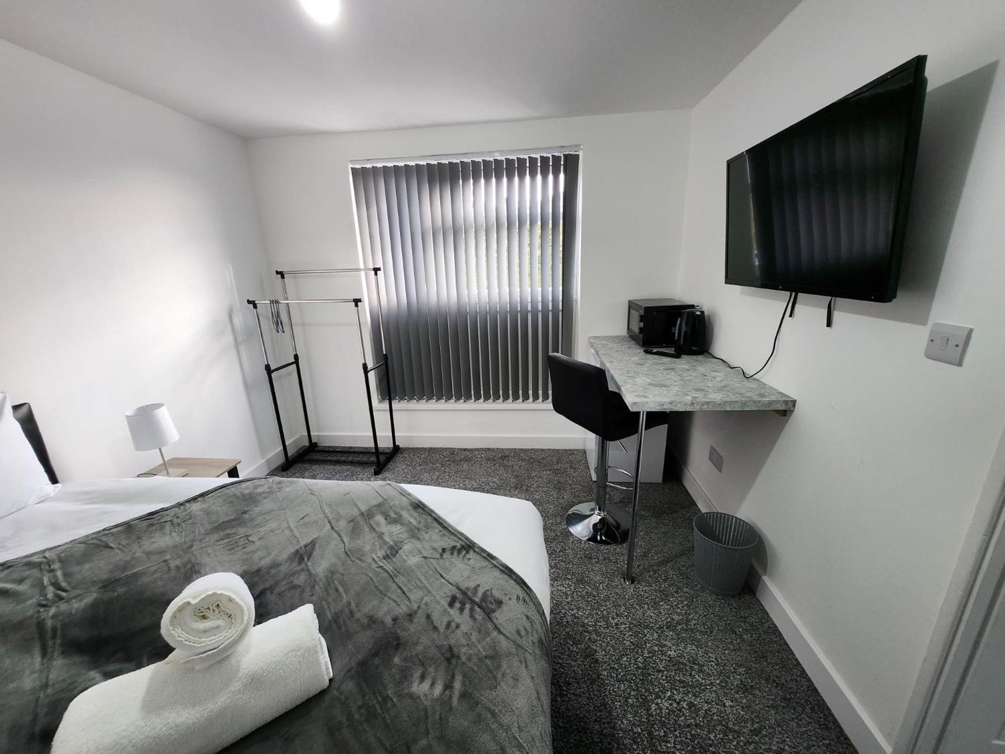 4 Bedroom 2 Bathroom Shared House - Near Bhx And Nec バーミンガム エクステリア 写真