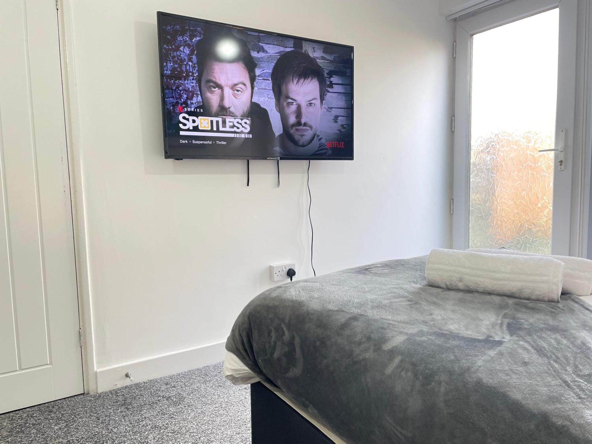 4 Bedroom 2 Bathroom Shared House - Near Bhx And Nec バーミンガム エクステリア 写真